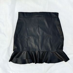 PrettyLittleThings | Leather skirt